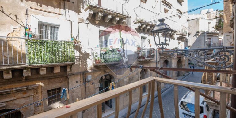 20251130162324-997594-31