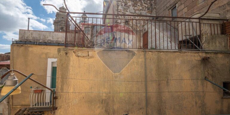 20251130170051-988794-25