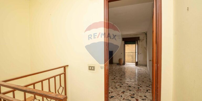 20251130170112-988794-33