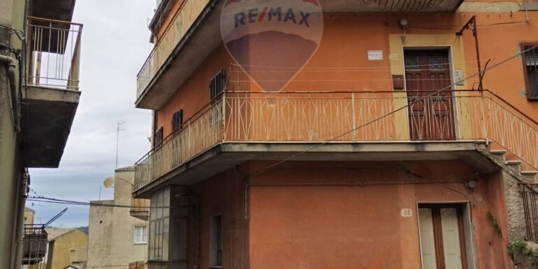 20251130180552-1005528-1