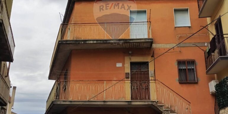 20251130180556-1005528-2