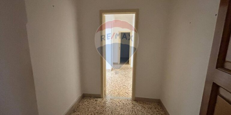 20251130181614-1005529-8