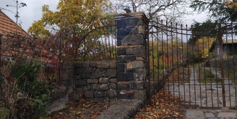 20251201104728-1005652-21