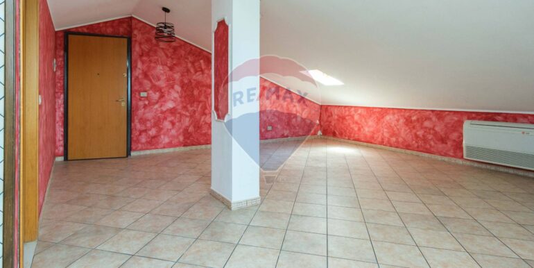 20251201114243-1005676-3