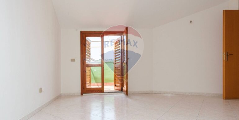 20251201114244-1005676-12