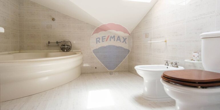 20251201114244-1005676-16