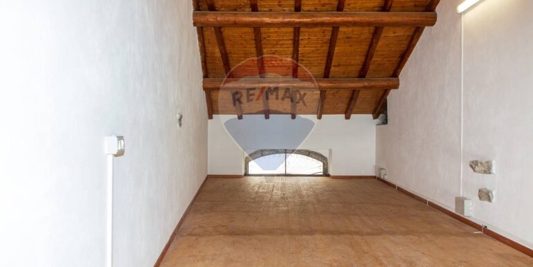 20251201122117-1005689-16