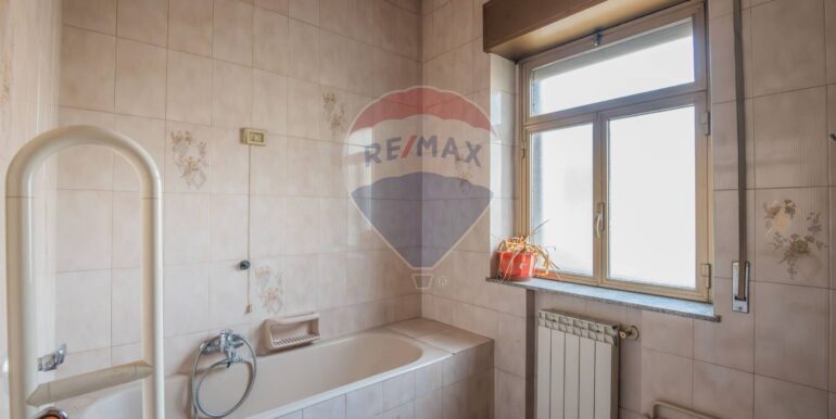 20251201152830-1000470-9