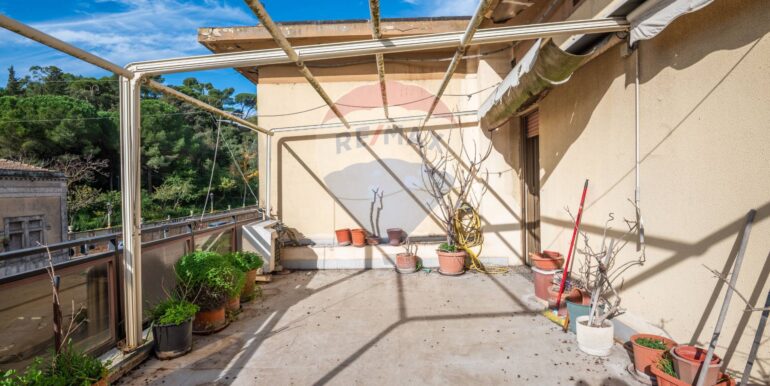 20251201152856-1000470-14