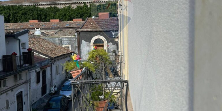 20251201175606-1005808-3