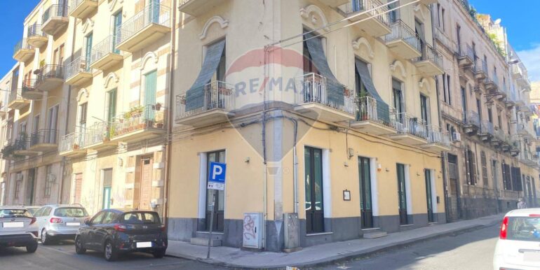 20251201182652-1005827-11