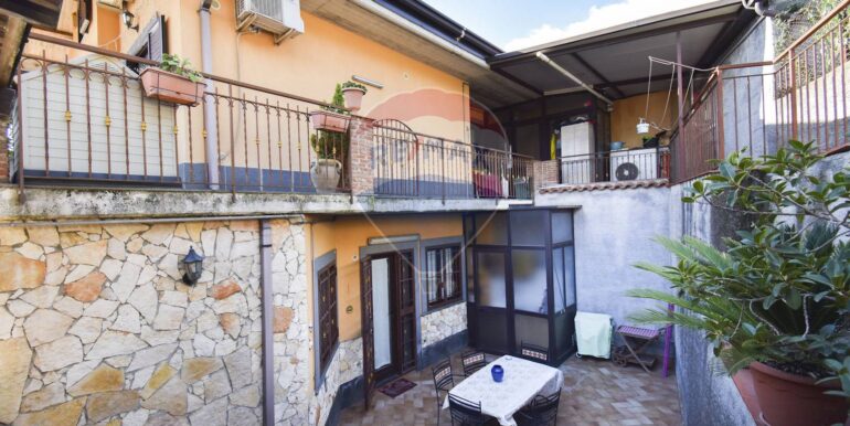 20251201183606-1005821-5