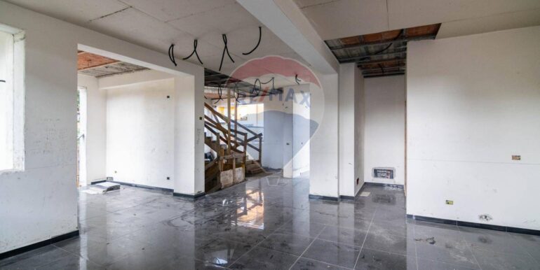 20251201184612-1005729-13