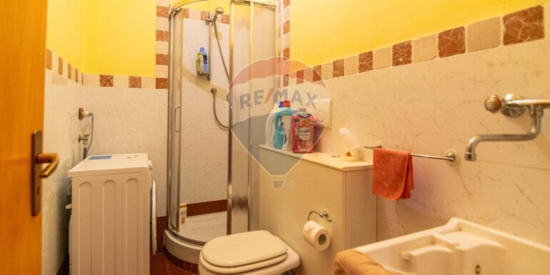 20251201193028-1005833-10