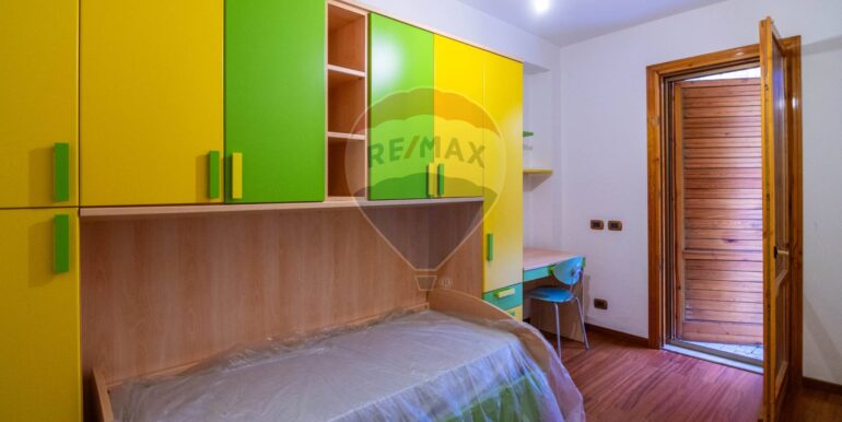 20251201193031-1005833-11