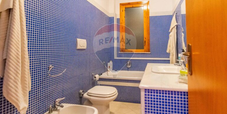 20251201193036-1005833-13