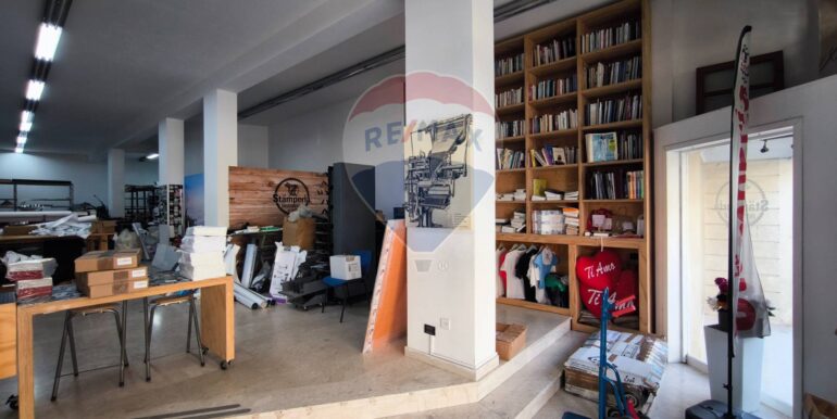 20251201194456-1005842-4