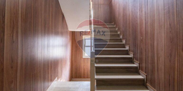 20251201195820-1005834-1