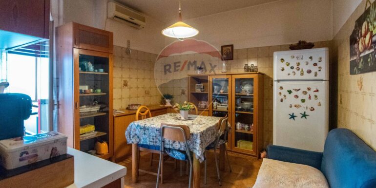 20251201195903-1005834-11