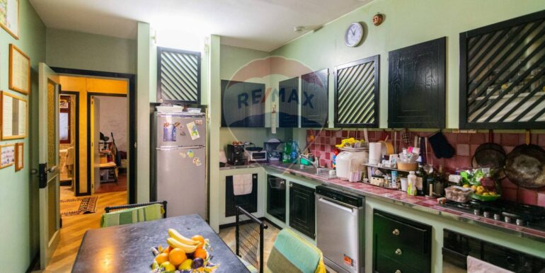 20251201200924-1005838-4