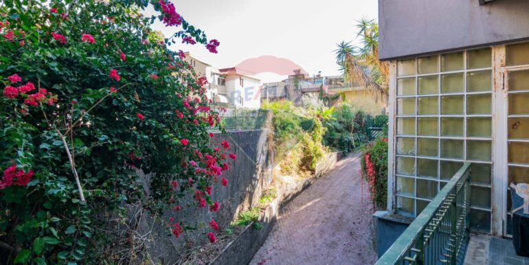 20251201201042-1005838-29