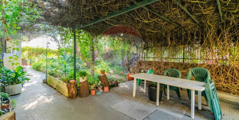 20251201201105-1005838-35