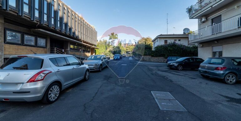 20251201222032-1000954-8