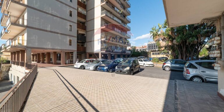 20251201222042-1000954-10