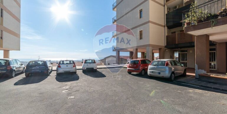 20251201222047-1000954-11