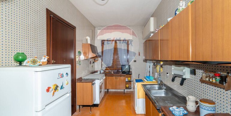 20251201222124-1000954-18