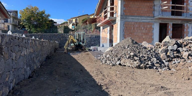 2025120195016-919296-104