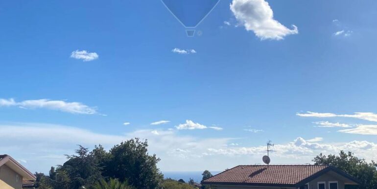 20251202112905-1005909-9