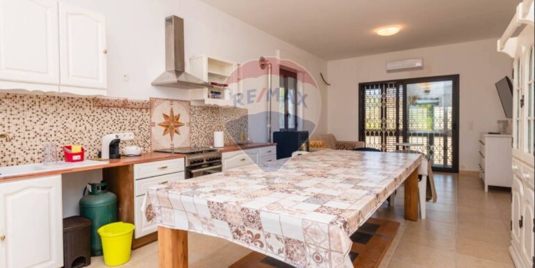 20251202114337-1005907-4