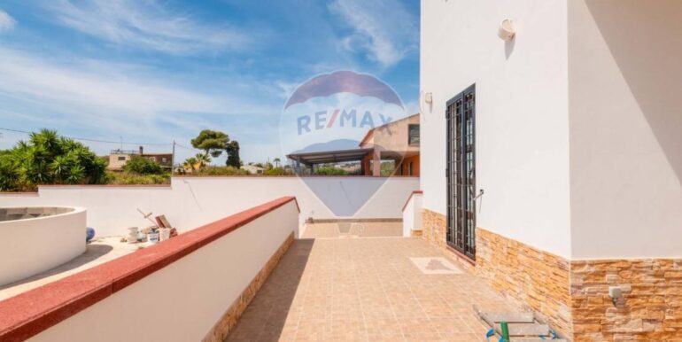 20251202114348-1005907-10