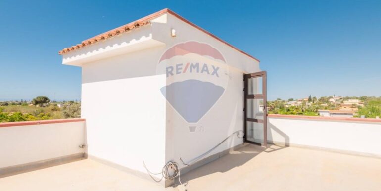 20251202121001-1005926-9