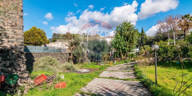 20251202171543-1000348-5