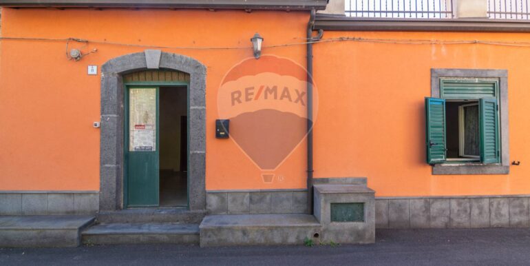 20251202171657-1000348-30