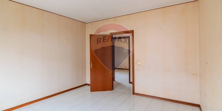 20251202180130-1006055-21