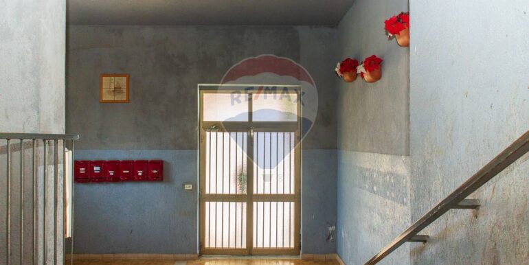 20251202195622-1006075-18