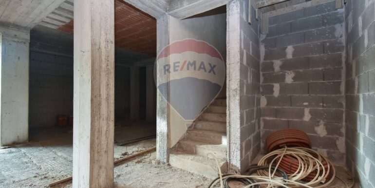 2025120302504-1005030-12