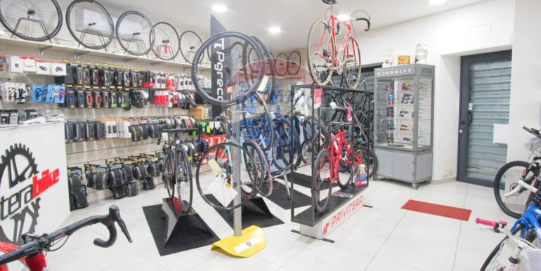 20251203103831-1006047-4