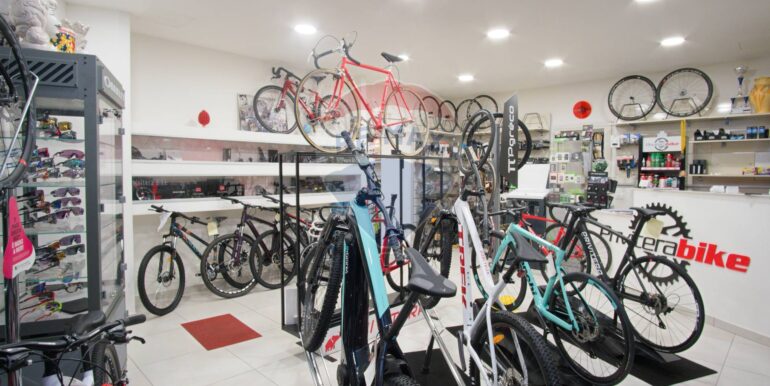 20251203103927-1006047-10