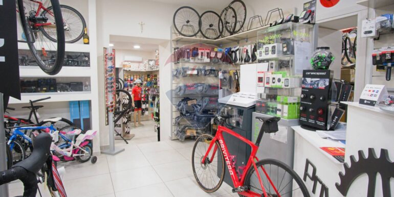 20251203103941-1006047-12