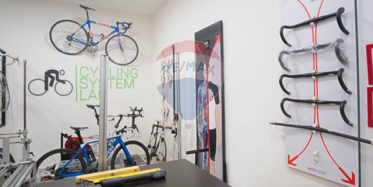 20251203104040-1006047-19