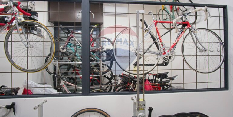 20251203104056-1006047-21