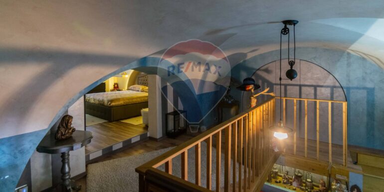 20251203112228-1006119-12