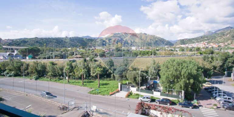 20251203172328-1006193-7