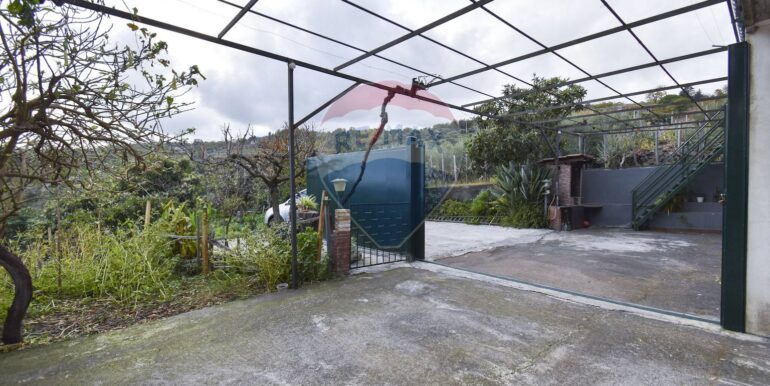 20251203175243-1006208-1