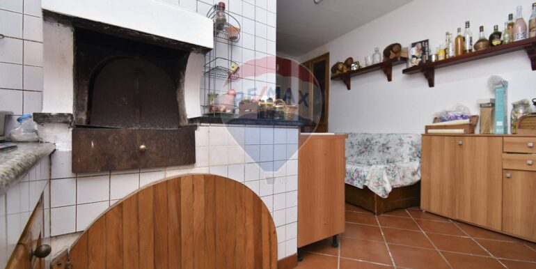 20251203175306-1006208-10