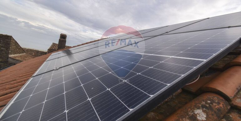 20251203175311-1006208-12